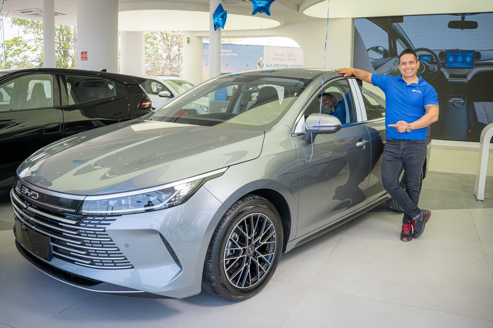 BYD 8